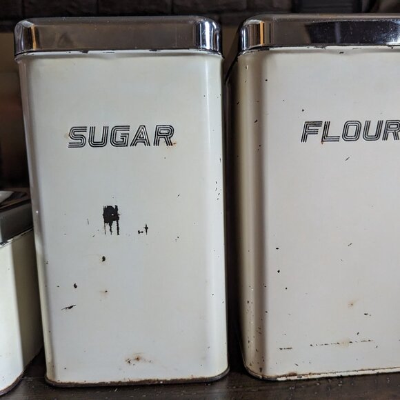 Vintage 1950s Rustic Farmhouse Canister Set of 3 Queen Line by AR Lite MCM - Picture 4 of 13